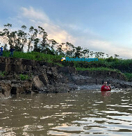 Idoso morreu de parada cardíaca durante deslizamento de barranco, diz Corpo de Bombeiros