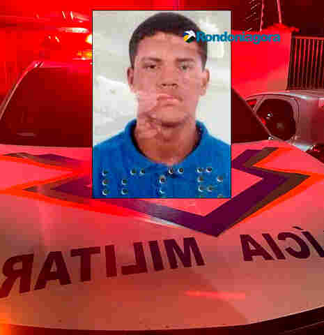 Bandidos em motocicleta matam jovem com 10 tiros na capital