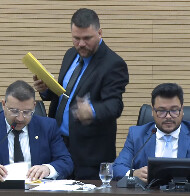 Ao vivo: Assembleia se reúne para votar projeto do Governo e liberar pagamento de servidores