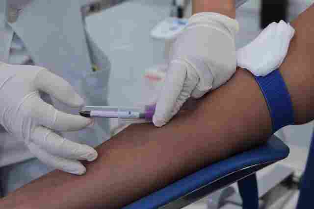 Fhemeron incentiva doadores de sangue a fazerem cadastro para doações de medula óssea