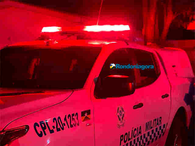 Criminoso atira em jovem, cai durante perseguição, mas consegue fugir