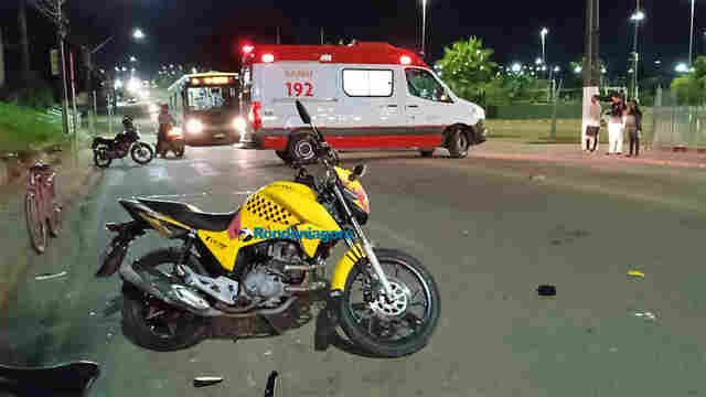 Mulheres são atropeladas por mototaxista em faixa de pedestres, próximo ao shopping