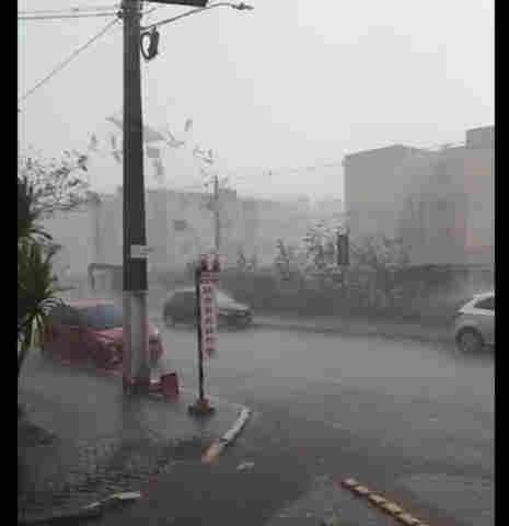 Vídeo: temporal causa grandes estragos em Porto Velho nesta terça-feira