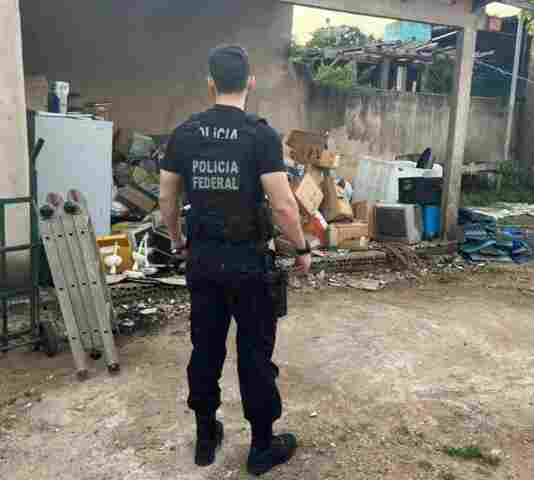 Contrabandistas de cigarros são alvos de operação da PF em Porto Velho