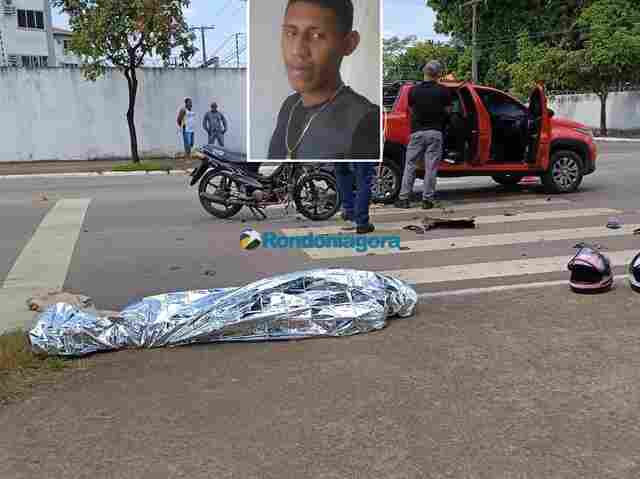 Jovem morre após colidir moto em traseira de carro, na região central da capital
