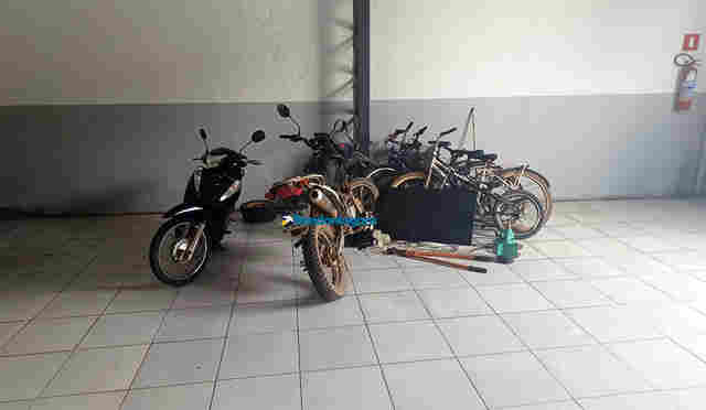 Delegacia de Furtos e Roubos desvenda assalto contra PM e recupera motos roubadas