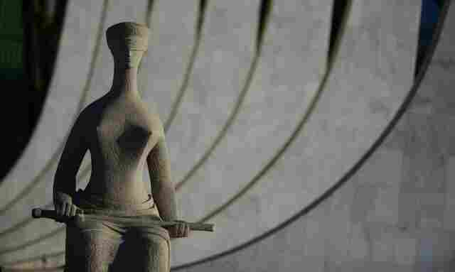 Lesa Pátria: PF cumpre mandados contra deputado estadual de Goiás
