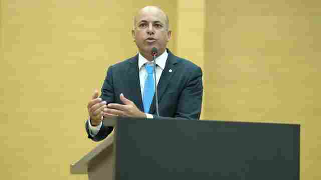 Deputado Ismael Crispin denuncia negligência de residente do DER de Alvorada do Oeste
