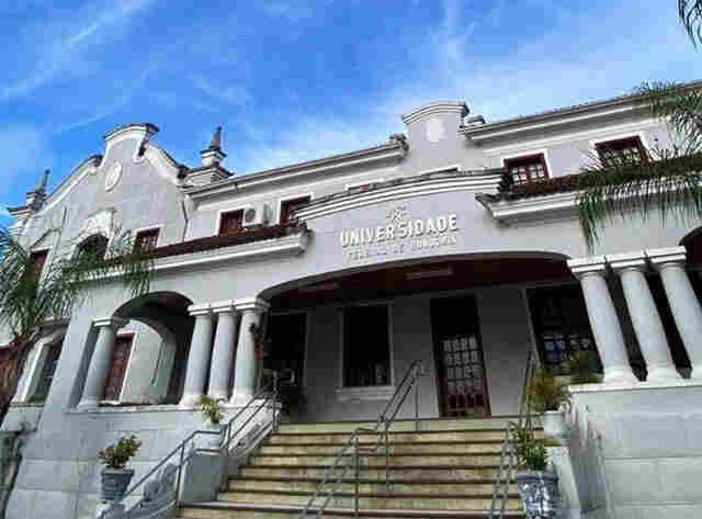 Último dia de inscrições para cursos de graduação com notas do ensino médio na Unir