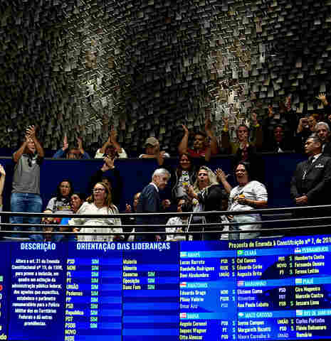 Senado aprova nova PEC da Transposição, que amplia benefício para mais categorias