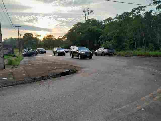 Polícias Federal e Civil realizam operação no Orgulho do Madeira