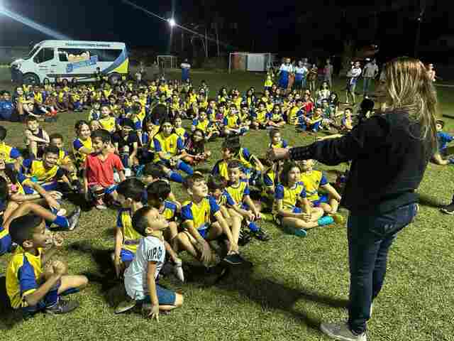 Ponta do Abunã recebe van para transporte de atletas do programa Talentos do Futuro
