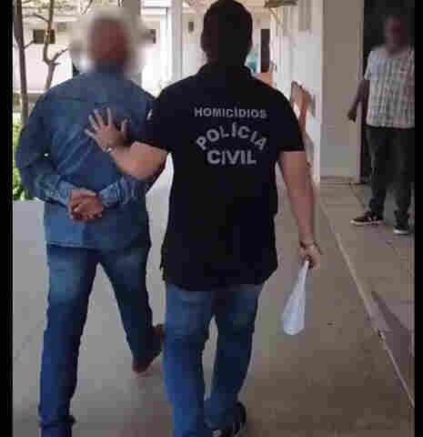 Polícia pende homem suspeito de estuprar duas enteadas