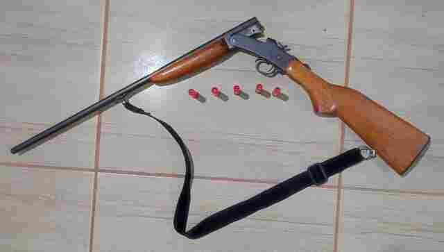 Foragido por estupro é preso com arma de fogo por policiais do 9ª BPM em Vista Alegre do Abunã