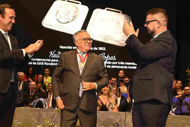 Conselheiro Federal Fernando Maia é agraciado com a medalha Heitor Magalhães, a maior honraria da OAB Rondônia