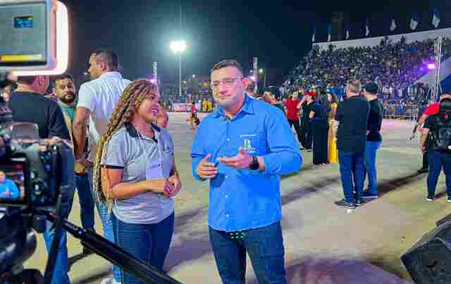 Deputado Ribeiro acompanha aplicação de emenda e dialoga com a população