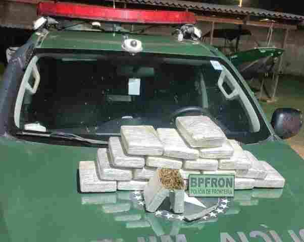 Traficante é preso pela PM com 20 quilos de skank nas proximidades de rodoviária