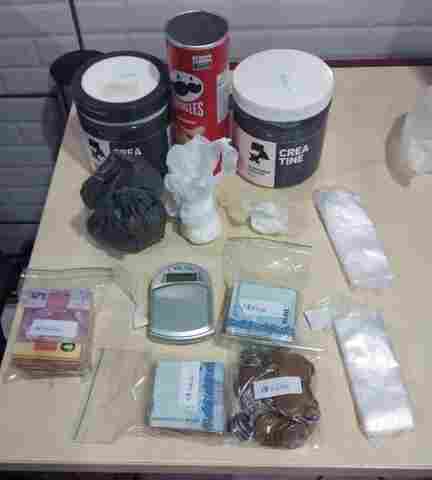 Irmãos traficantes são presos na zona leste da capital