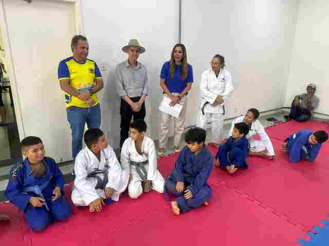 Senador Jaime Bagattoli visita complexo da Vila Olímpica Chiquilito Erse em Porto Velho