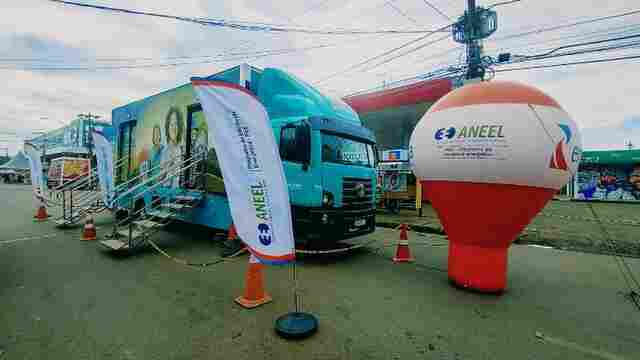 Clientes podem negociar débitos de energia no Domingão da CDL neste domingo