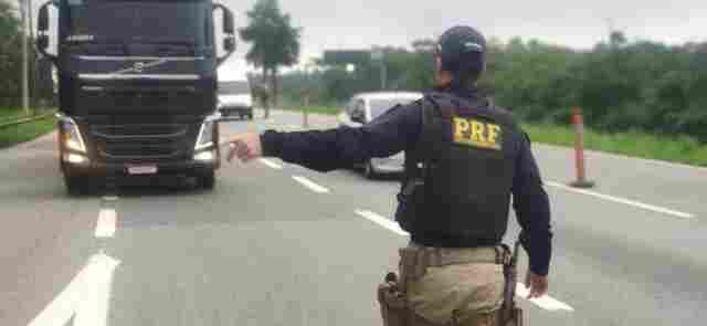 PRF intensifica fiscalização nas rodovias durante o feriado de Natal