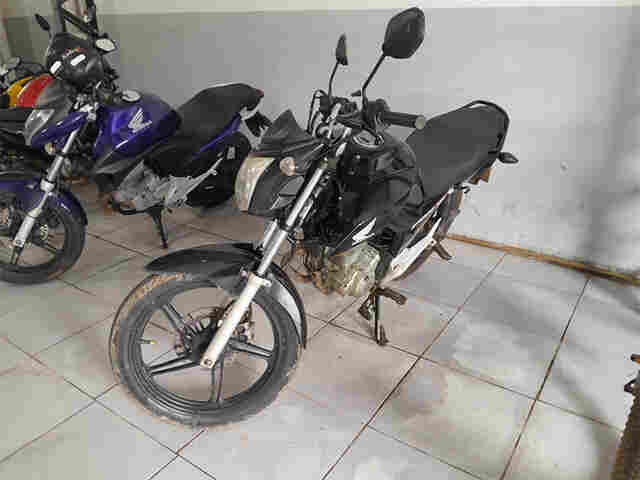 Ladrão é preso embaixo de cama após roubar moto na zona sul de Porto Velho