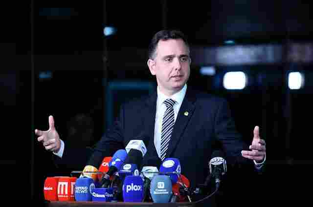 Senado vai discutir saídas temporárias de presos, diz presidente