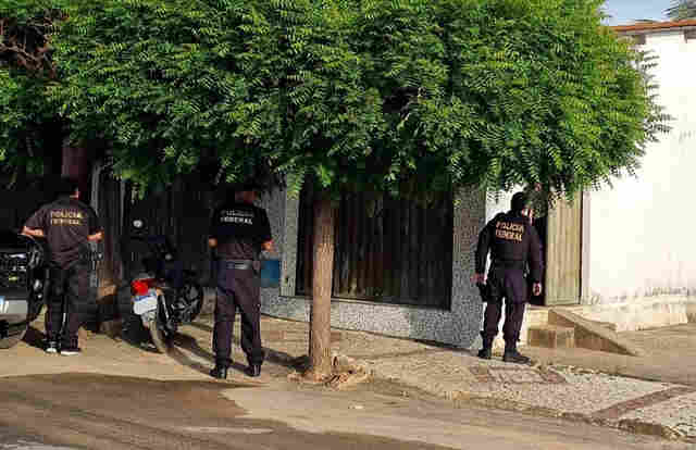Operação da PF de Rondônia faz buscas contra envolvidos em golpes em caixas eletrônicos