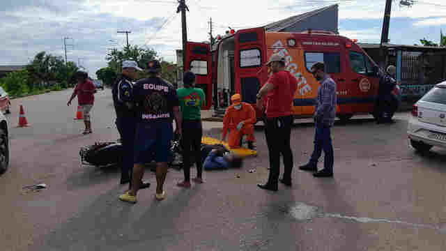 Motociclista fica gravemente ferido após colisão na zona leste