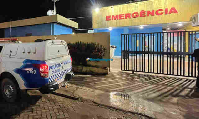 Bando com 8 criminosos tenta roubar motoboys durante entrega; um dos trabalhadores foi atingido com tiro