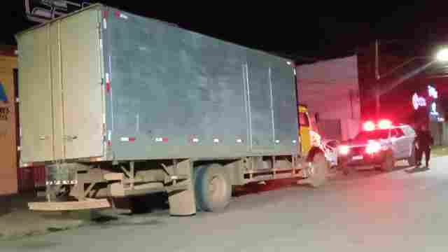 PM prende 4 com 150 sacasa de soja furtadas da Hermasa