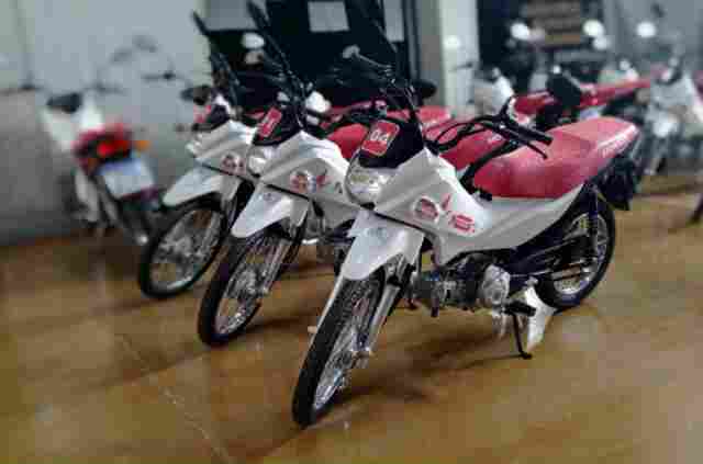 Lebrinha destina recursos para compra de 20 motos para agentes de saúde em Costa Marques