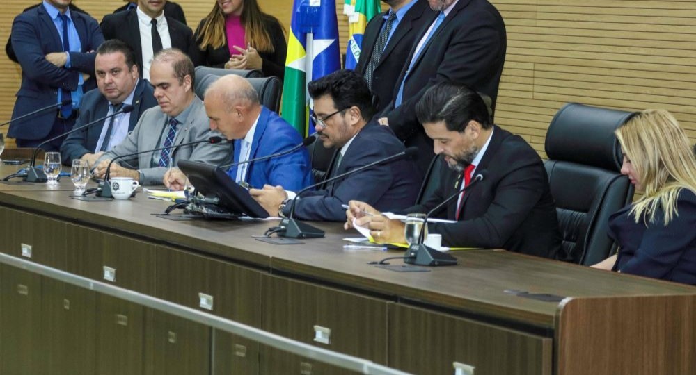 Deputados aprovam revisão anual dos servidores da Assembleia Legislativa
