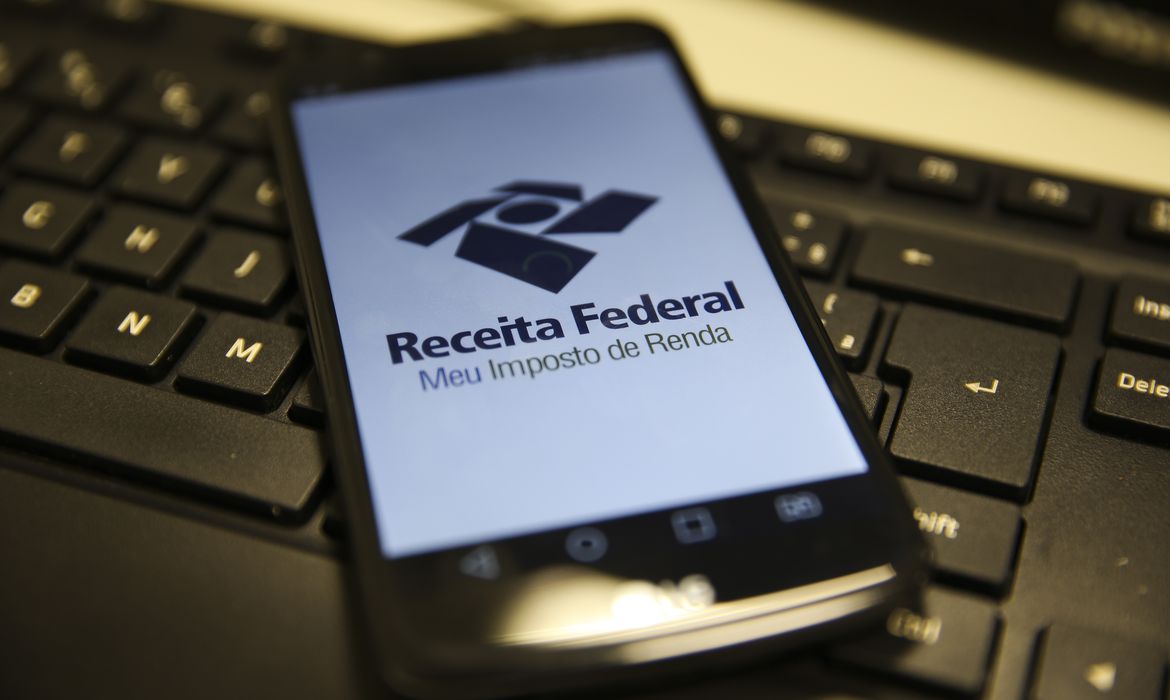 Receita abre nesta sexta-feira consulta ao segundo lote de restituição do IRPF 2024