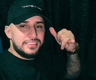 Assassinato na conveniência: Polícia identifica acusado e faz buscas