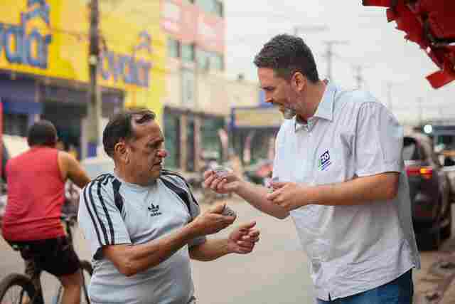 Em caminhada pela zona Leste, Léo fala sobre mudanças na saúde de Porto Velho