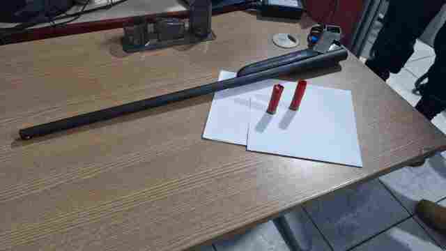 Empresário é preso após atirar no vizinho com espingarda