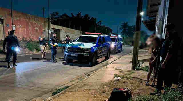 Foragido atira contra policiais, é baleado e preso na capital