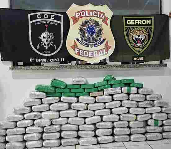 PF prende três e apreende mais de 100 kg de drogas no Acre