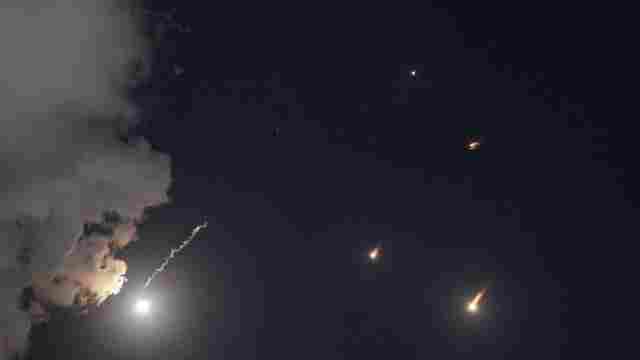 Irã lança mísseis contra Israel