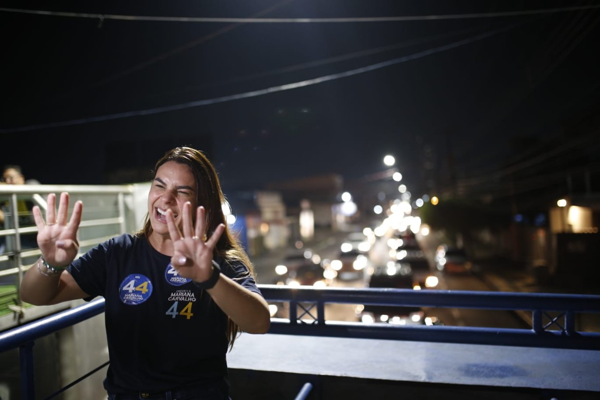 Durante carreata, Mariana agradece apoio e carinho aos moradores da zona Sul