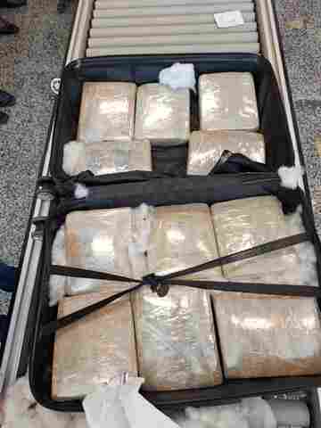 Traficante é flagrada transportando mais de 11 kg de maconha no aeroporto de Porto Velho