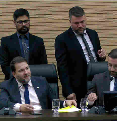 Assembleia altera Constituição, muda Regimento Interno e vai eleger nova Mesa nesta terça-feira