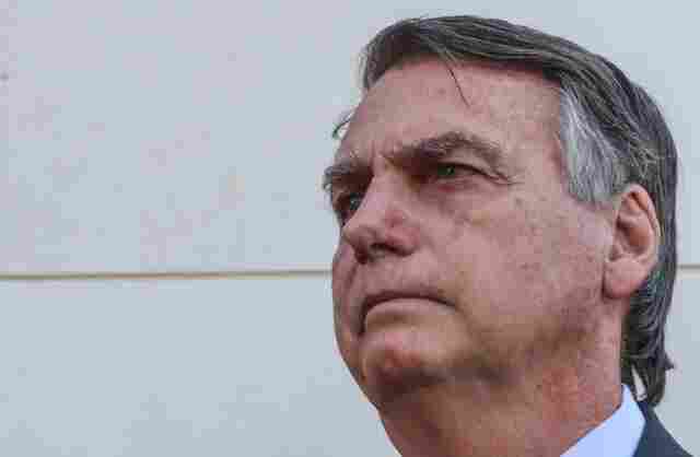 PF indicia Bolsonaro e mais 36 pessoas por tentativa de golpe após vitória de Lula
