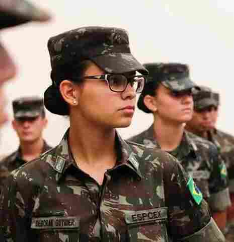 Mulheres poderão se alistar nas Forças Armadas a partir de janeiro
