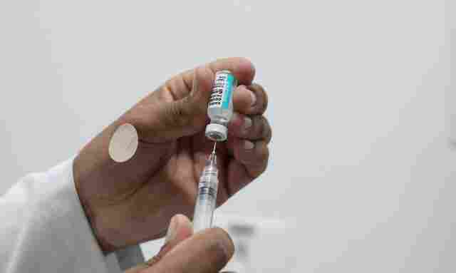 Covid-19: saiba como fica vacinação de idosos no calendário anual
