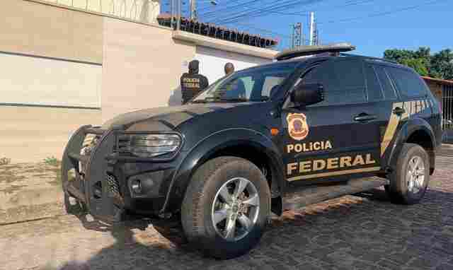 Polícia Federal desarticula esquema bilionário de tráfico de drogas
