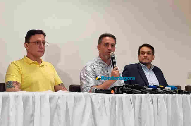 Léo Moraes apresenta futuro superintendente de comunicação, anuncia transformação em secretaria e destaca importância da imprensa