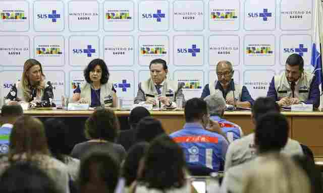 Governo lança ações para se antecipar a período de alta da dengue
