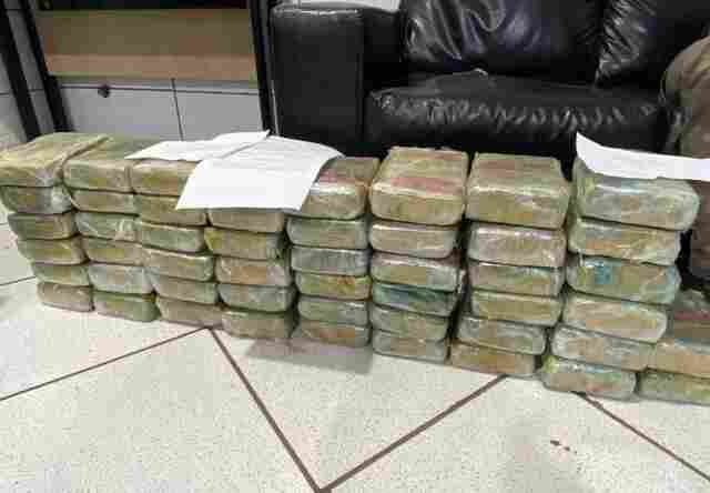 Motorista é preso transportando mais de 5o kg de maconha em Porto Velho